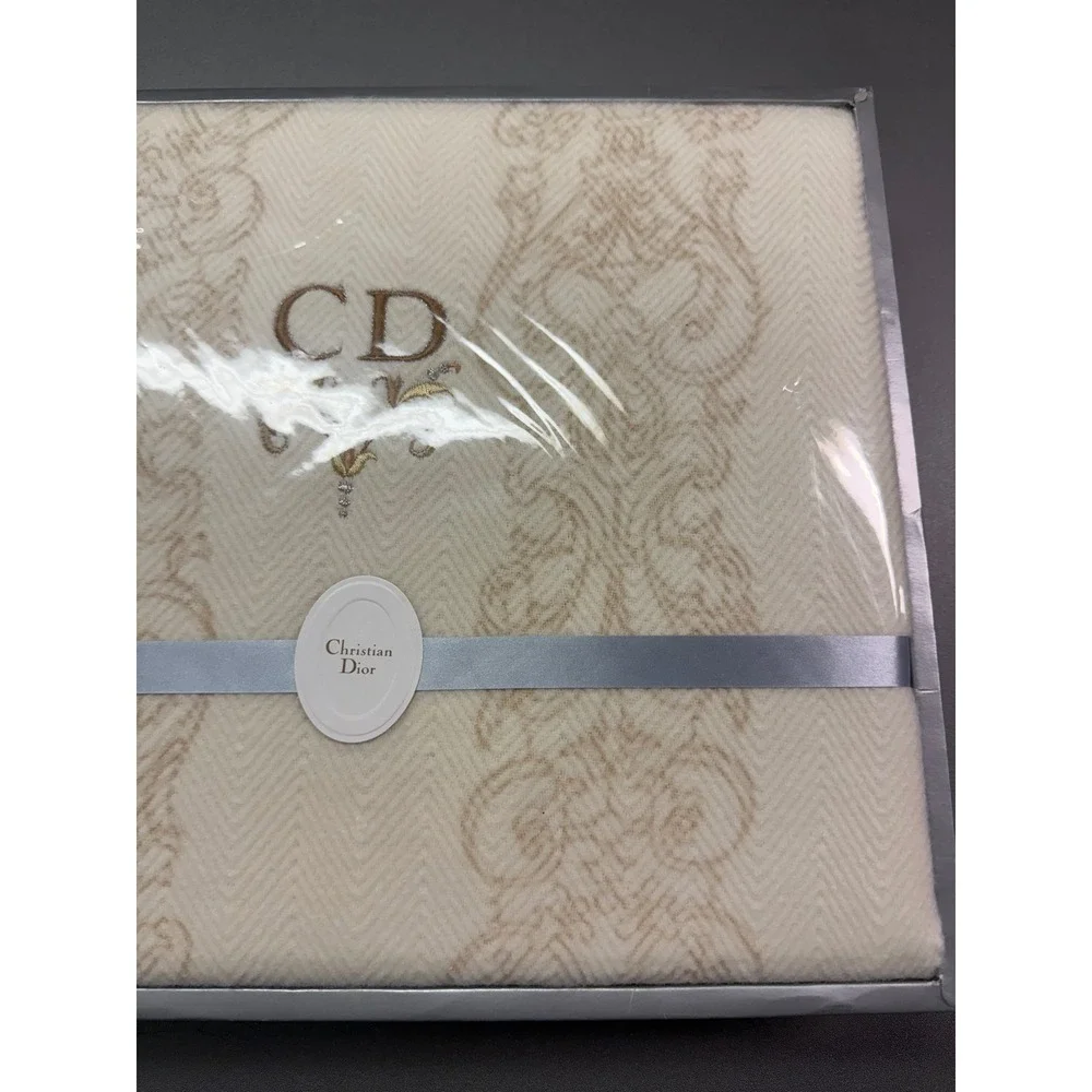 Christian Dior Winter Sheet 100% Cotton Cream Beige CD Logo 140x240cm NIB‎